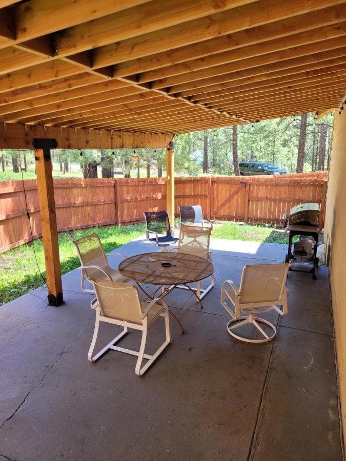 Greer Point Trails End Cabins Экстерьер фото